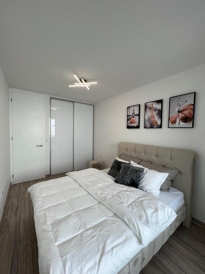 Ssazz Apartment Сараево Екстериор снимка