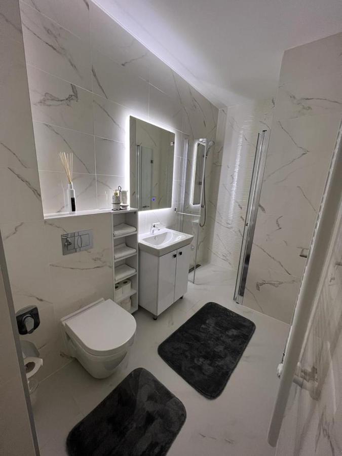 Ssazz Apartment Сараево Екстериор снимка