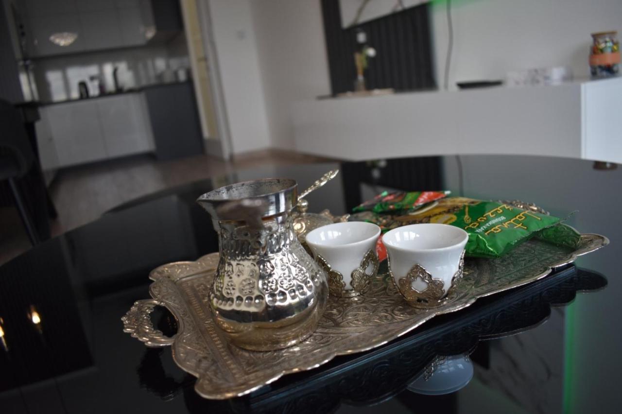 Ssazz Apartment Сараево Екстериор снимка